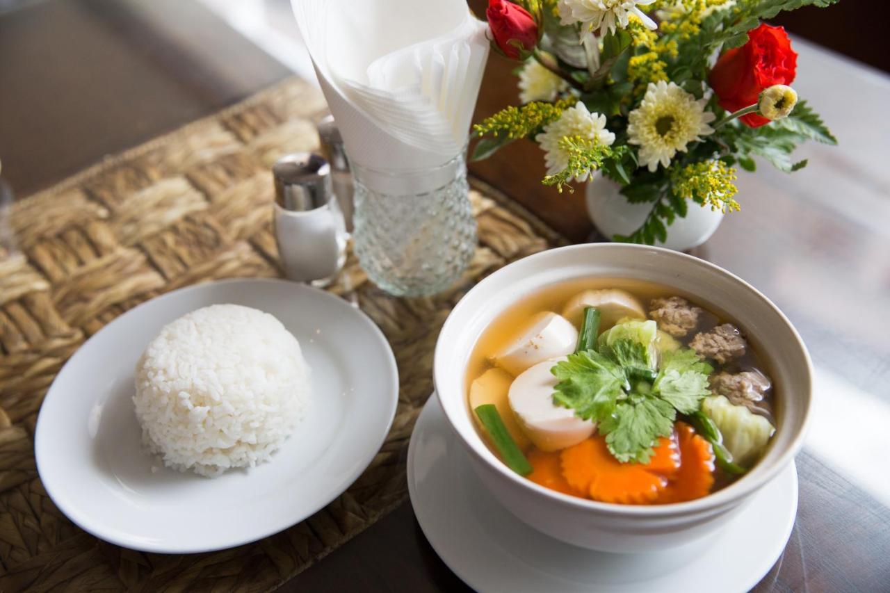Ch Hotel Chiang Mai Exteriör bild